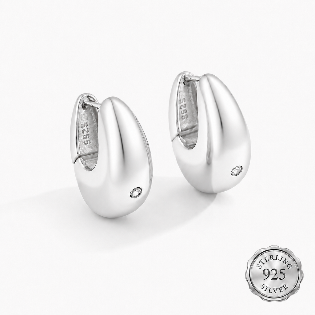 Aurélia Huggie Earrings